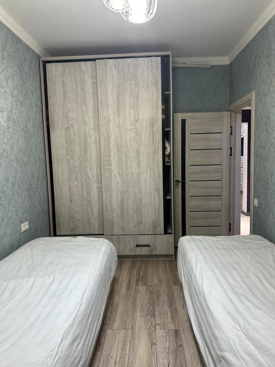 Apartment Tashkent 3 Bedrooms Exterior photo